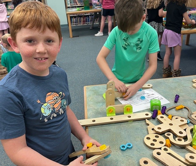 Innovation Station - <p>TOES students had a blast exploring manufacturing and engineering activities from the District Innovation Station!</p>
